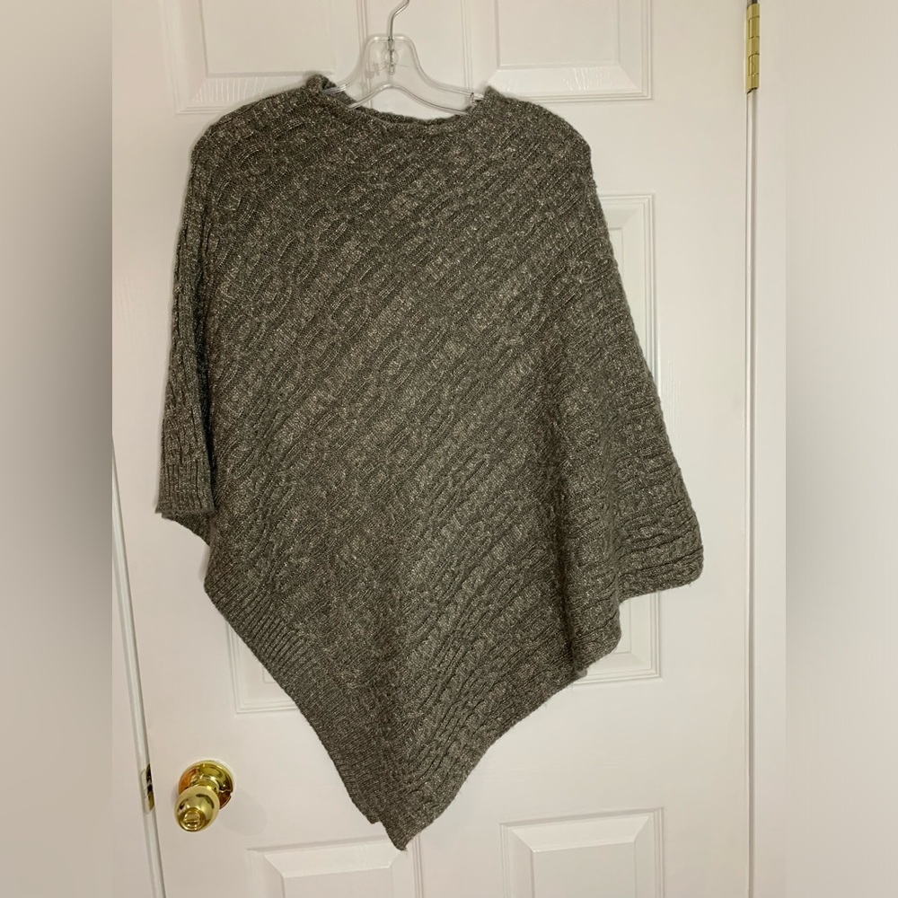 Poncho shawl silver